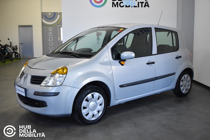 RENAULT Modus 1.2 16V Luxe Privilège